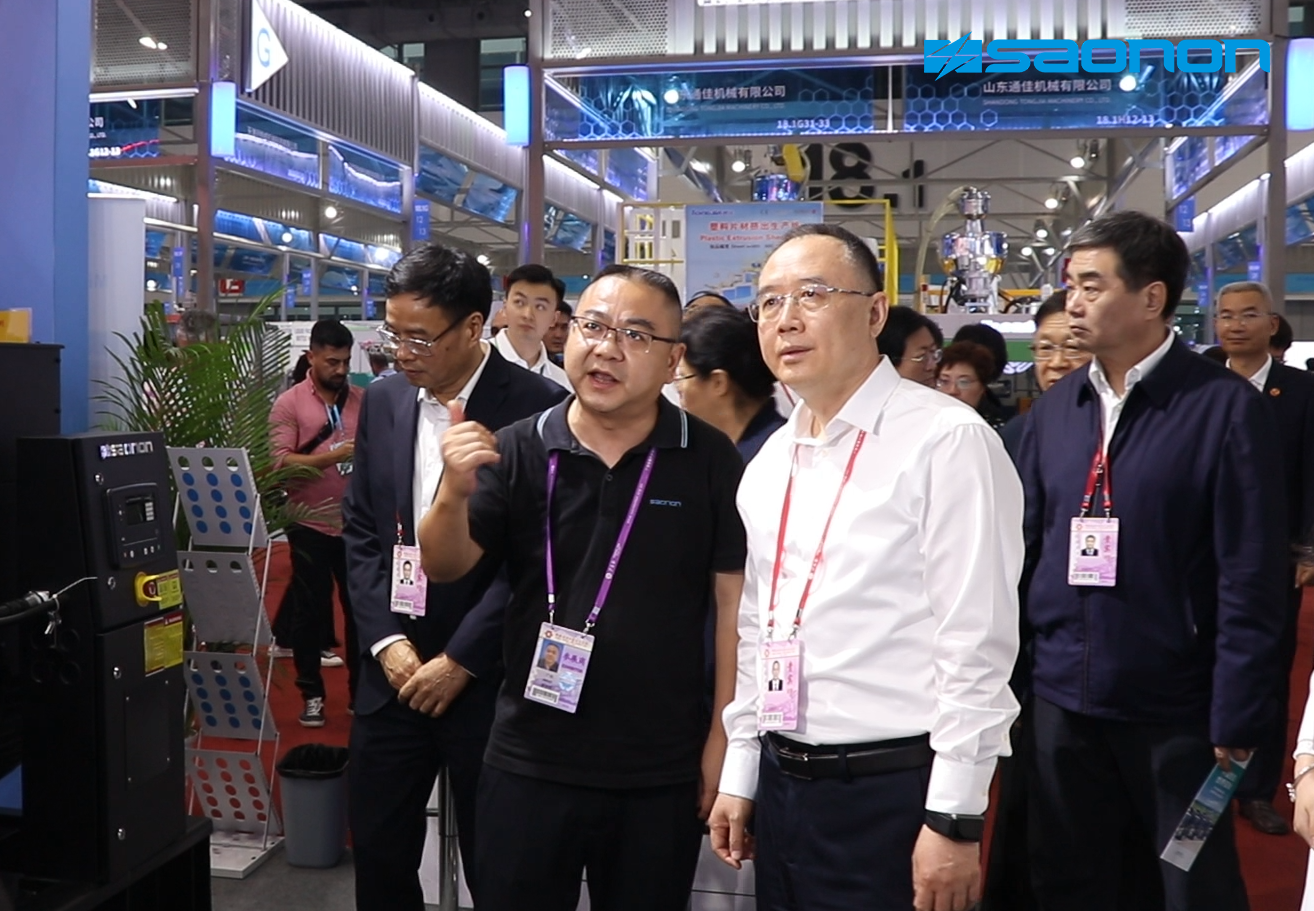 山西省委副书记、省长金湘军一行光临J9集团广交会展馆调查调研